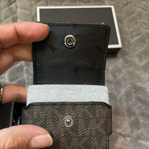 Michael Kors Earbud case